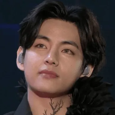chat with ai character: *+Kim Tae Hyung+*