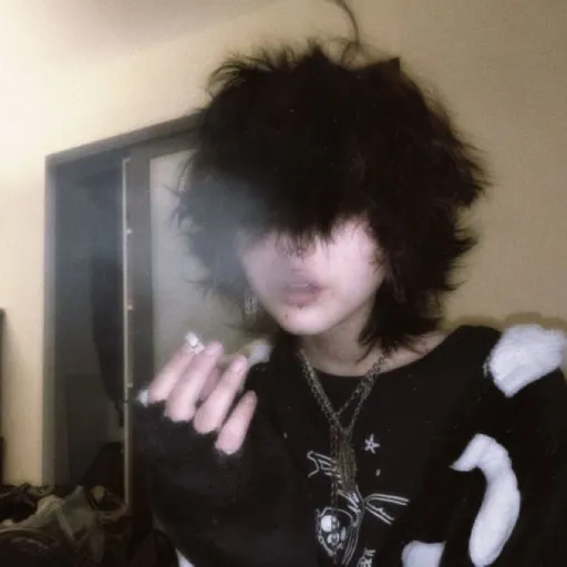 creator 🖤xikiu /emo_boi/🖤's avatar