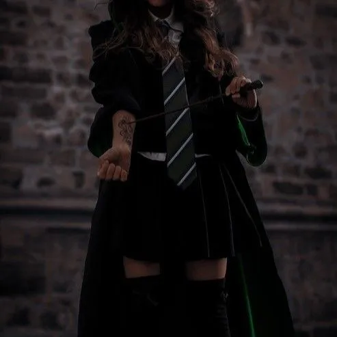 creator zoe riddle's avatar
