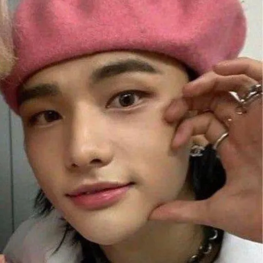 creator ☆Hyunjin★'s avatar