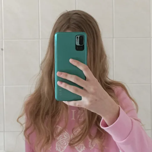 creator Elizabeth☆♡'s avatar