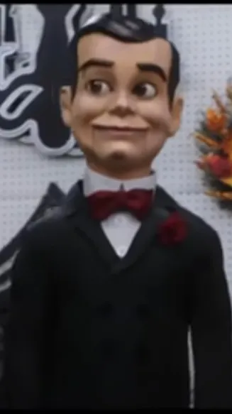 ai character: Slappy the Dummy background