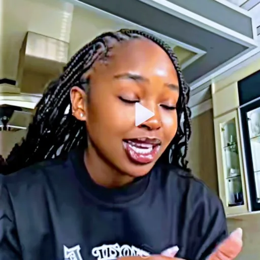 creator zaria,zara,rosiee's avatar