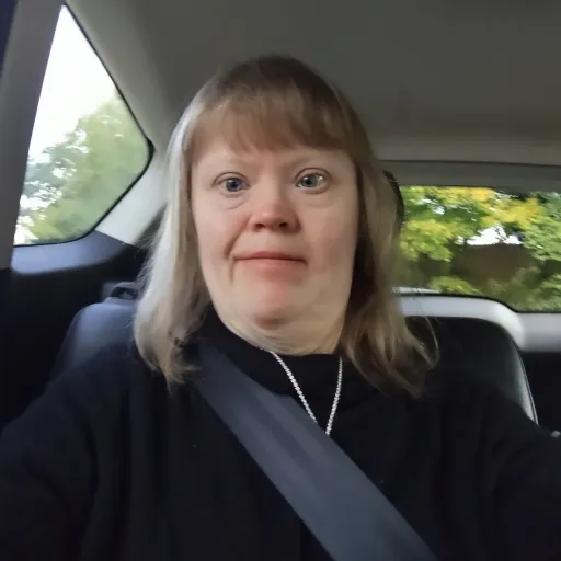 creator SARAH RUSSELL's avatar