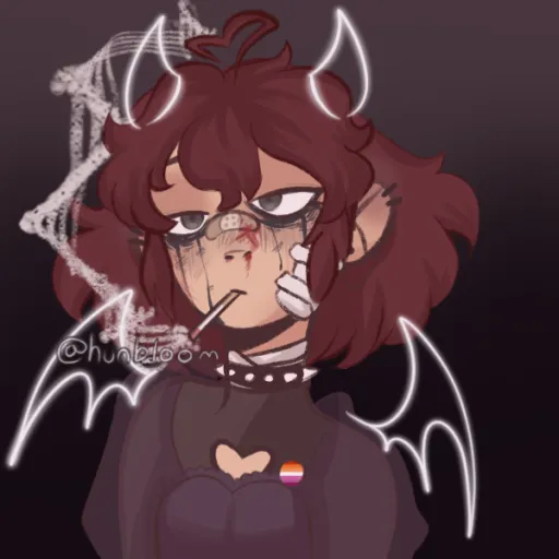 creator Lunar✨💜❤️'s avatar