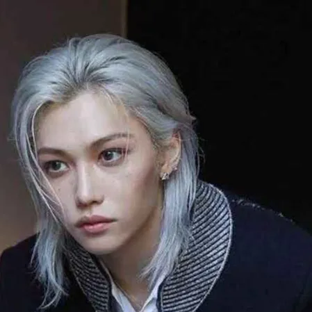 chat with ai character: Felix Yongbok Lee