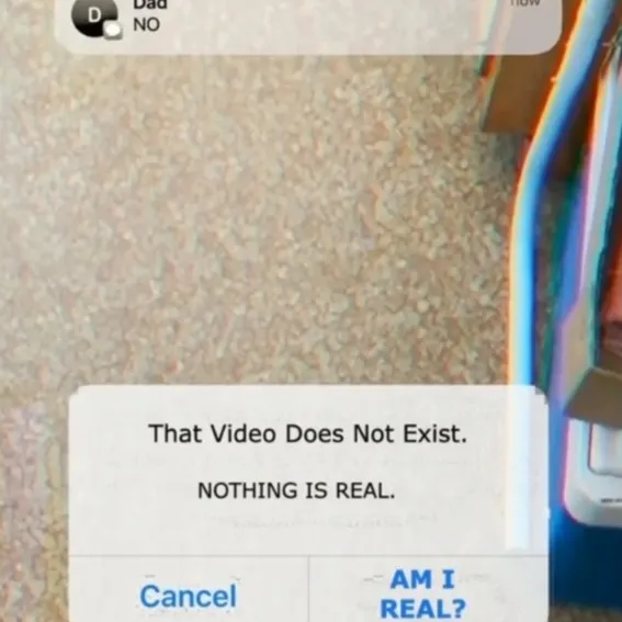 chat with ai character: Egg...