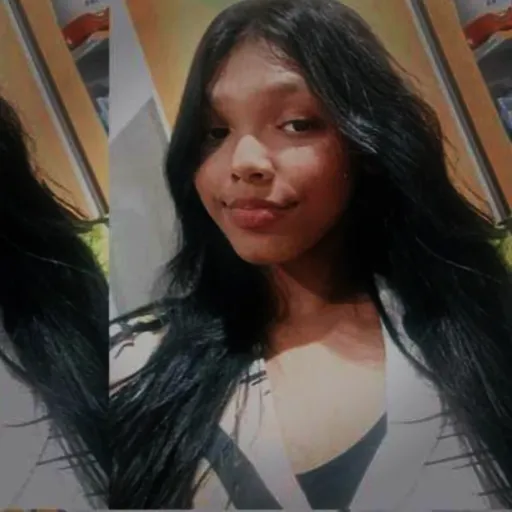 creator Lunaa._.😻💋's avatar