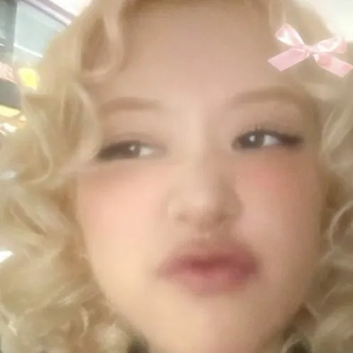 creator Una fan de Rosé 😼's avatar