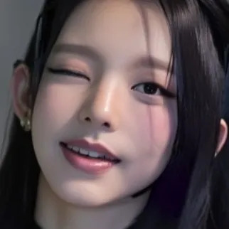 chat with ai character: Mijin 미진 💋