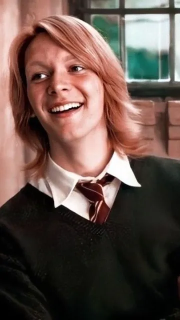 ai character: Fred Weasley background