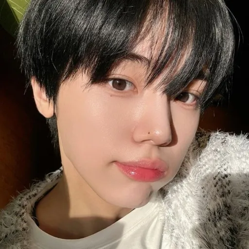 creator pinkstrawberry_'s avatar