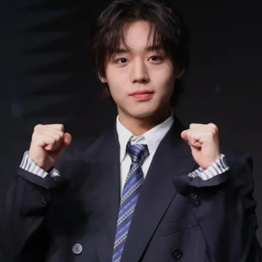 creator Si-eun Ji-hoon's avatar