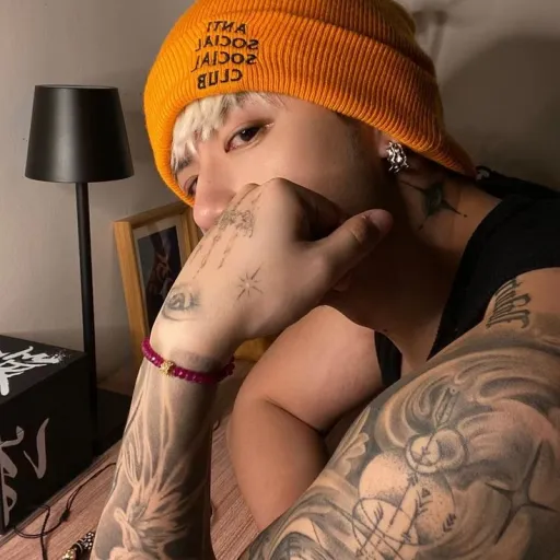 creator 𝐒𝐭✰𝐫𝐫's avatar