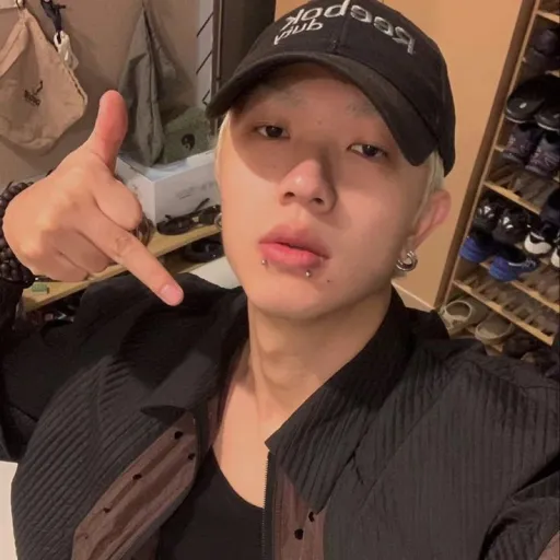 creator 𝐒𝐭✰𝐫𝐫's avatar