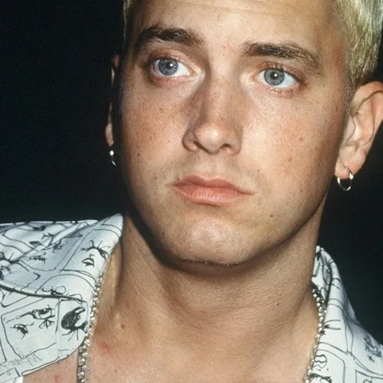 chat with ai character: Eminem