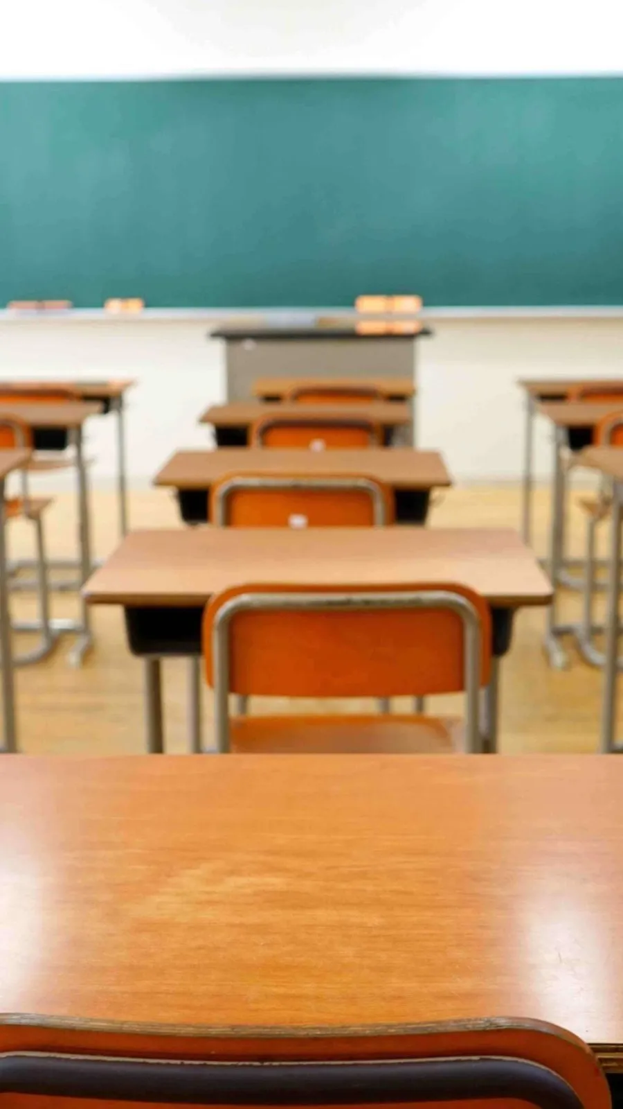 ai character: DW school au background