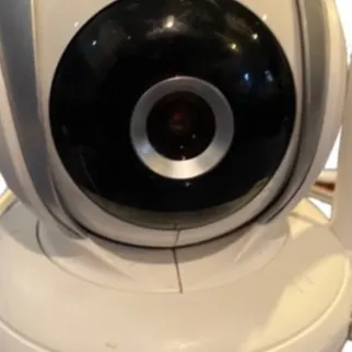 chat with ai character: Bestie cam