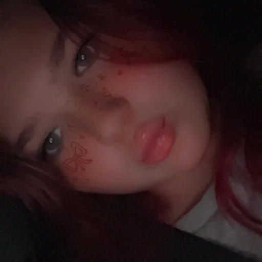 creator Elayna.13💗's avatar