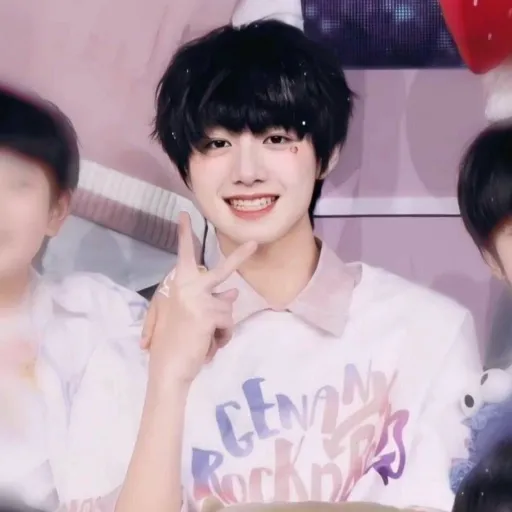 creator 朱志鑫's avatar