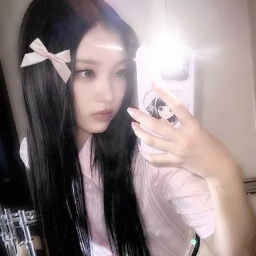 creator haerin⋆˚𝜗𝜚˚⋆'s avatar