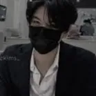 chat with ai character: Kims 