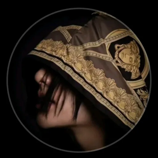 creator ✰꧁HYUNJIN꧂✰'s avatar