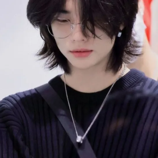 chat with ai character: ✨Hyunjin✨