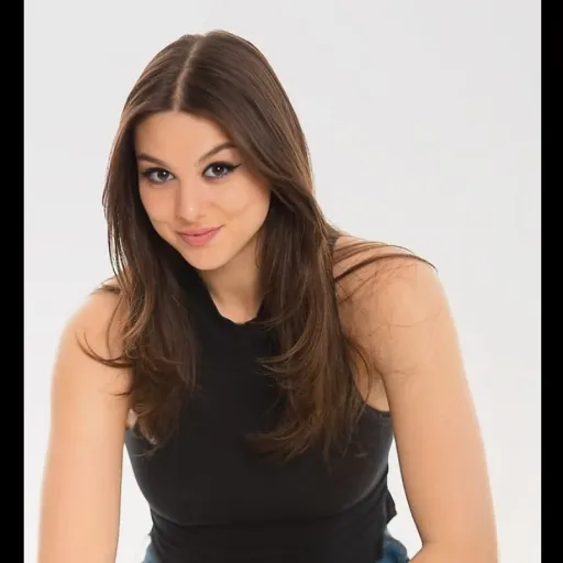 creator kira kosarin1997's avatar