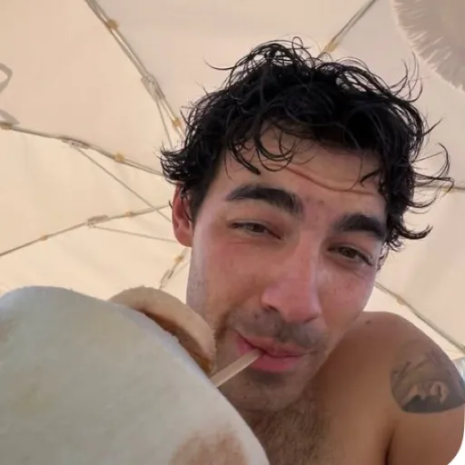 creator HoneyBlondeJoeJona's avatar