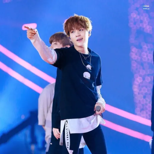 creator ♡♥︎Min Yuni♥︎♡'s avatar