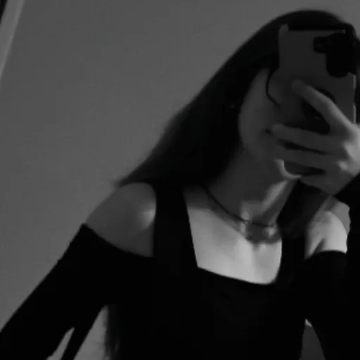 creator β
ππ«π₯π¨π―π_ππ¨ππ²β
's avatar