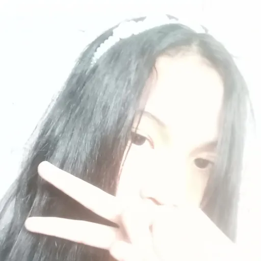 creator 🤍💙💜❤️💛>lyn<🤍💙💜❤️💛💚's avatar