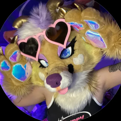 creator moon pupy's avatar