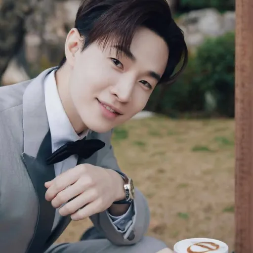 creator Henry lau 1989's avatar