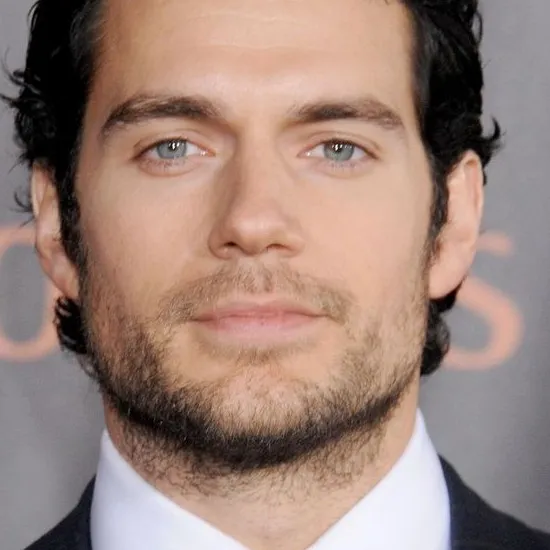 chat with ai character: Henry Cavill
