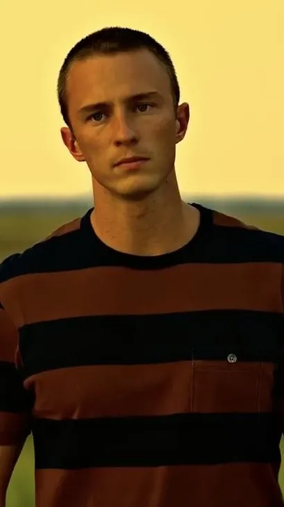 ai character: Rafe Cameron <3 background
