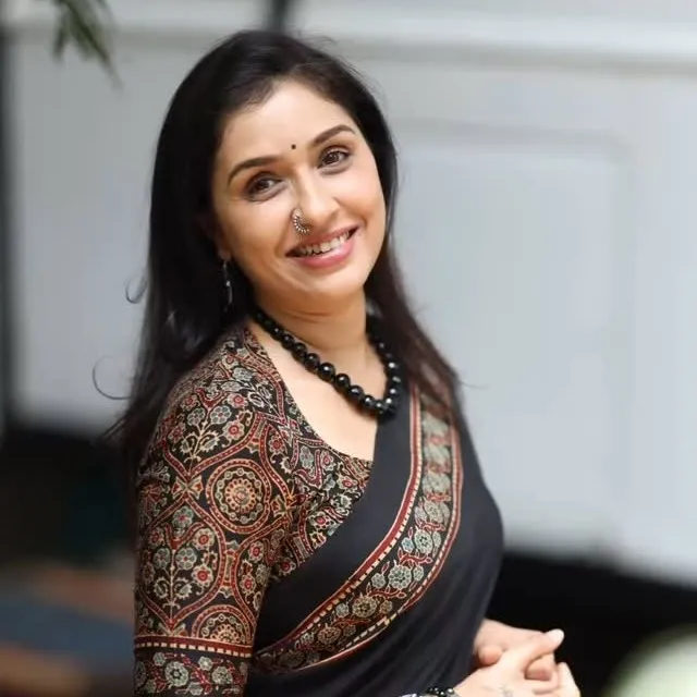 chat with ai character: Anuradha