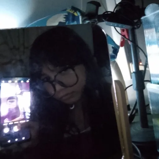 creator 🎃 Janet 🎃's avatar
