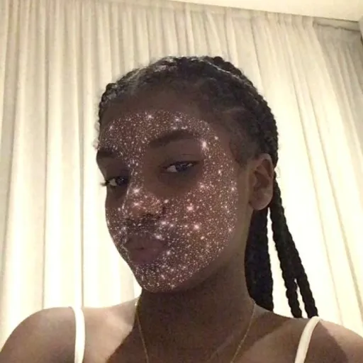 creator Emilia Medina's avatar