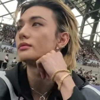 creator Hwang Hyunjin_'s avatar