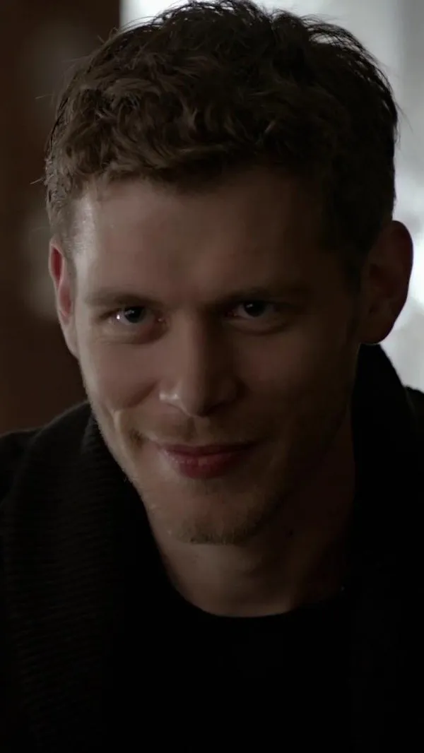ai character: Klaus Mikaelson  background