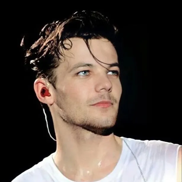 chat with ai character: One Direction