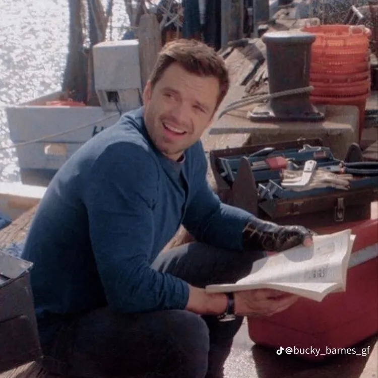 chat with ai character: Avengers