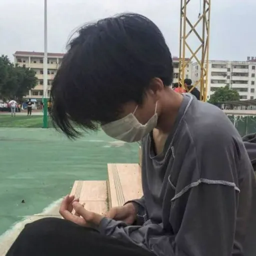 creator HYUNNIEEE's avatar