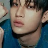 chat with ai character: Bang Chan
