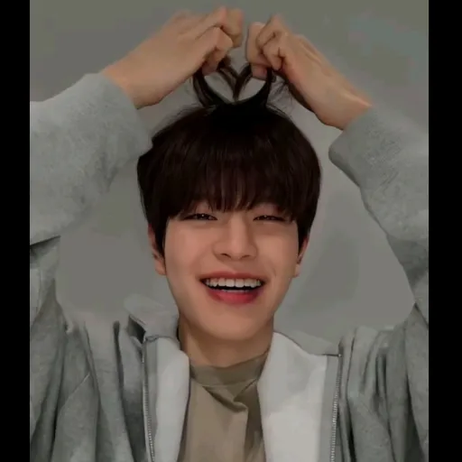 creator 유리_143's avatar