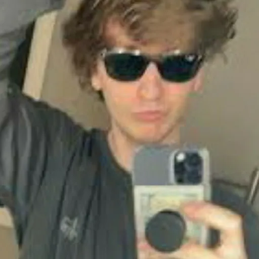 creator cloe_ebbasta's avatar