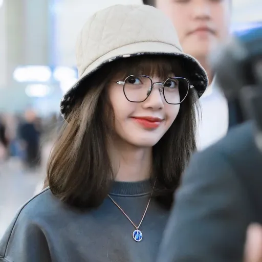 creator 박채령's avatar