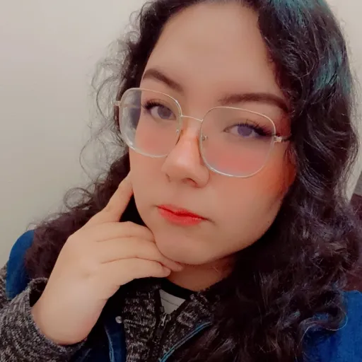 creator Lucy Evang's avatar